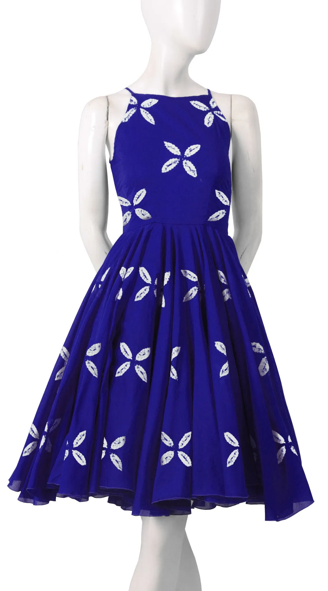 Aster Dress Boat Neck Sleeveless Cotton Musola (Cross Lips)