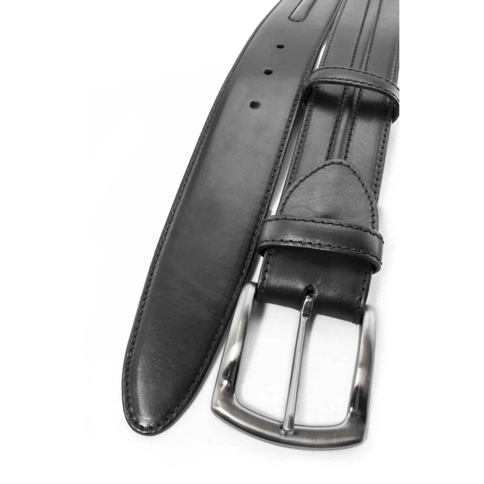 Black ridge detail belt with satin gunmetal buckle