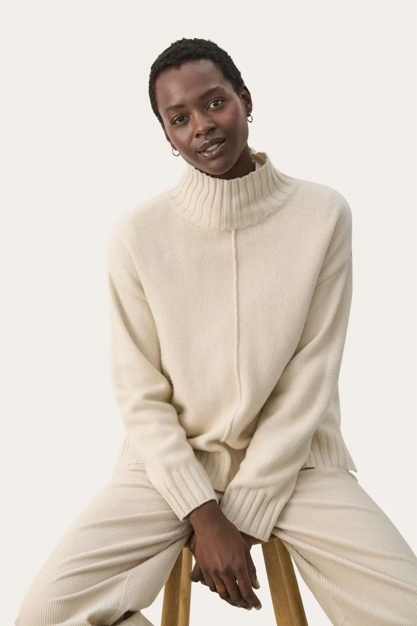 Lilye Turtleneck