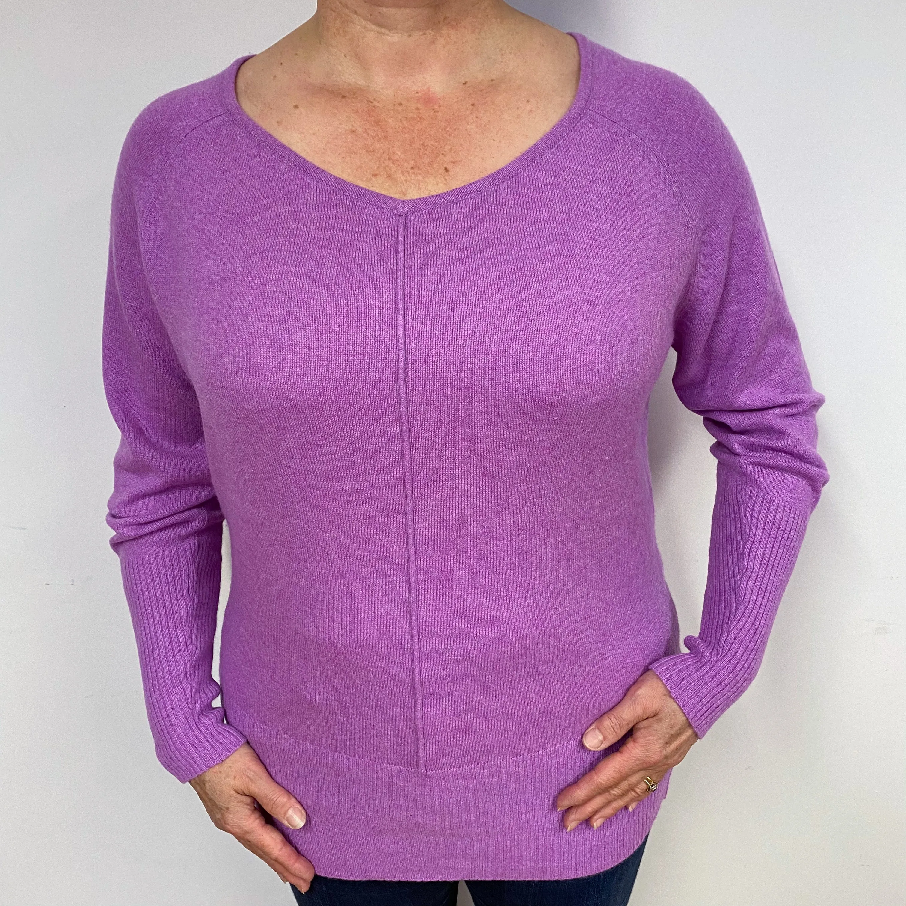 Loganberry Purple Cashmere V-Neck Jumper Large