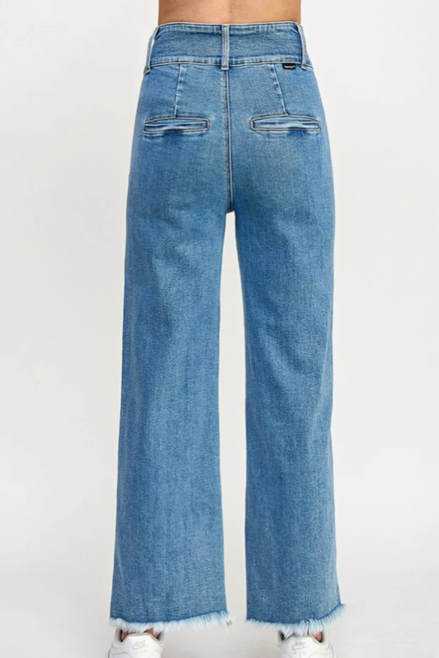LONI HIGH WAIST CROP DEMIN